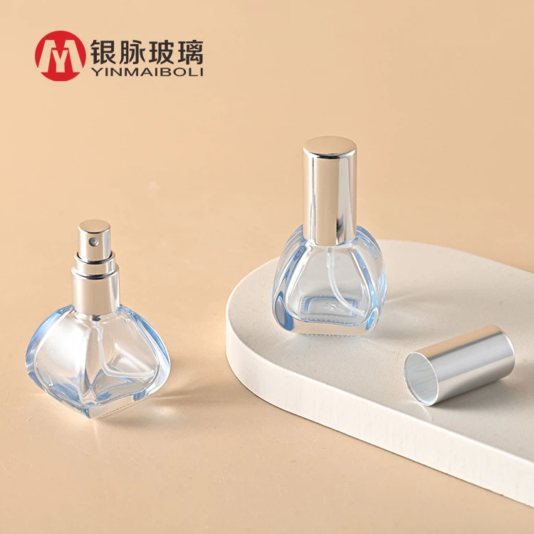 Piha i ke aniani piha i nā hue spiray